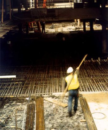 Placing reinforcement for the intermediate slab